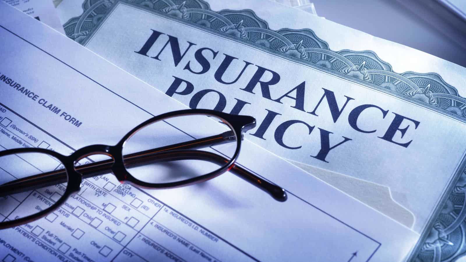 Life insurance: Surrender value payment equals 65 percent of new business
